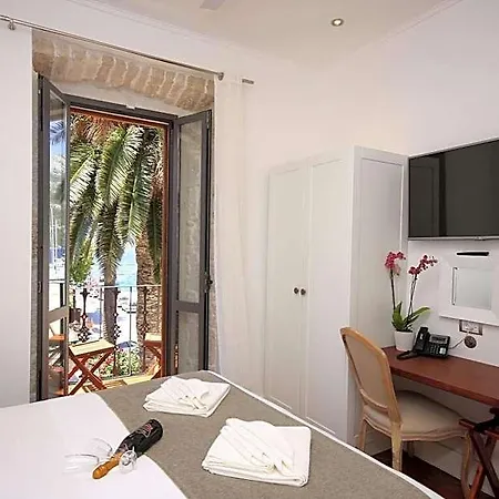 San Teodoro 4*