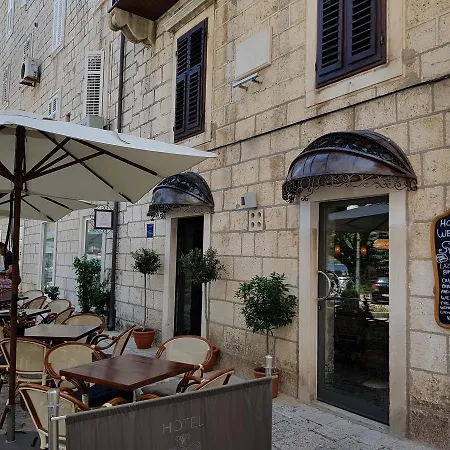 San Teodoro Inn