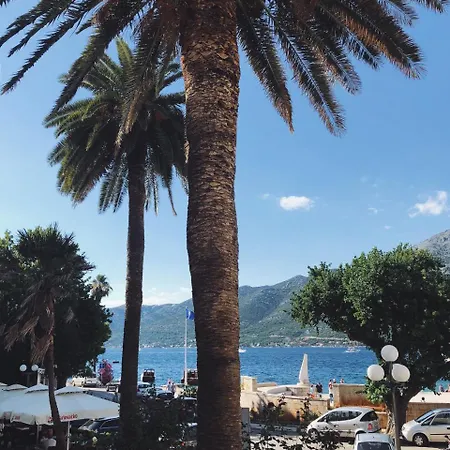 San Teodoro Πανδοχείο Κόρτσουλα
