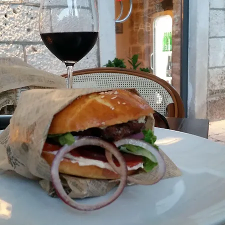 San Teodoro אורחן 4*