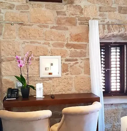 San Teodoro אורחן