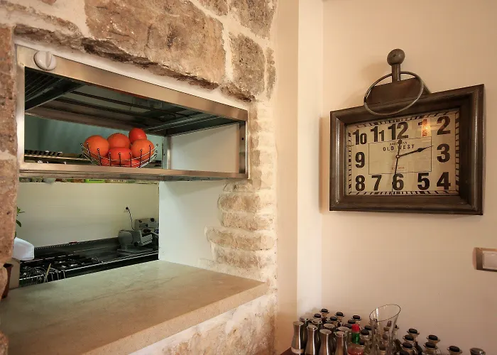 宾馆 San Teodoro 4*